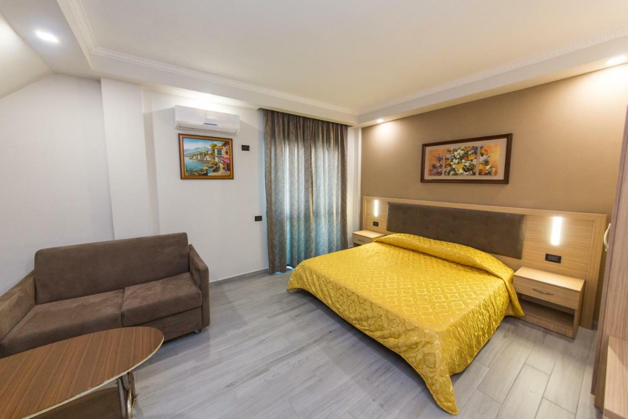 Western Star Hotel ดูร์เรส ภายนอก รูปภาพ